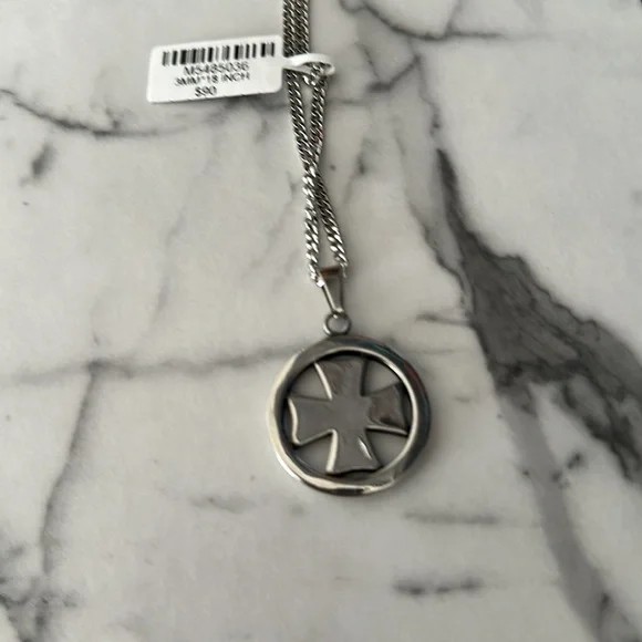 Silver chain 18 inch with pendant - Picture 4 of 4